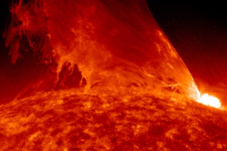 Мегавспышка на Солнце может случиться в ближайшие 100 лет
